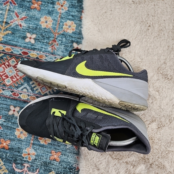 Nike Men\'s FS Lite Trainer 3 Cross Trainer Anthracite/Volt Men US 11 807113-003 main image 4